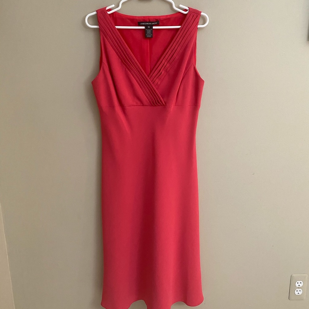 Jones Wear Coral Sleeveless Dress